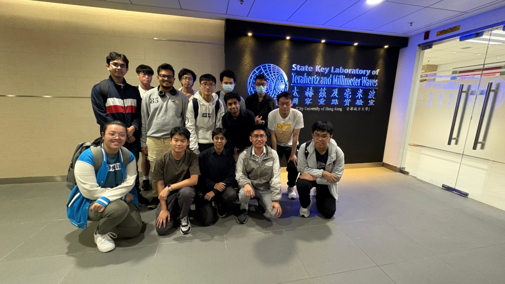 group photo lab visit1024