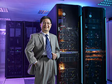 Elected_Member_of_the_European_Academy_of_Sciences_and_Arts_(Prof_Hong_Yan).jpg